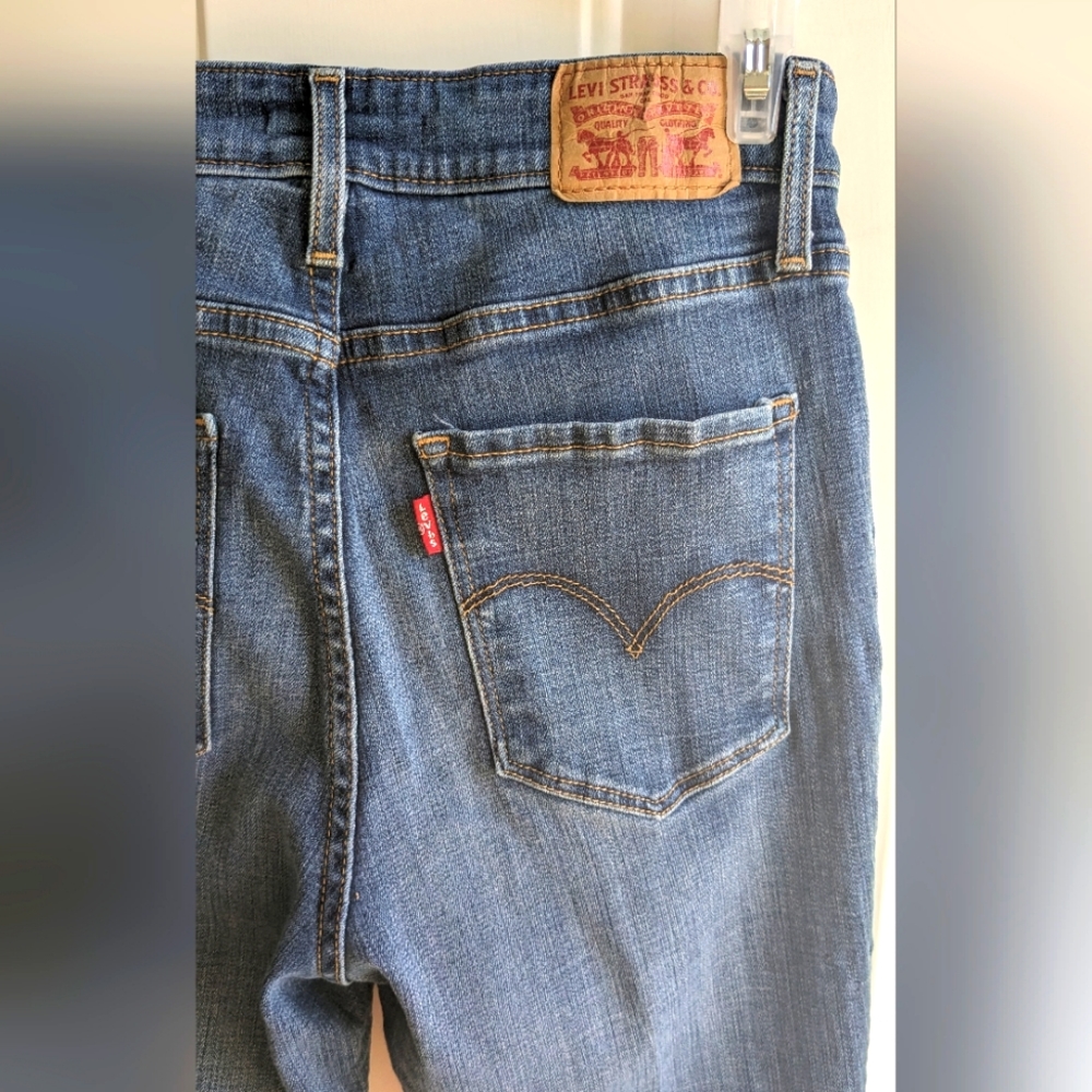 Levi's 721 High Rise Skinny Jeans Medium Wash Women's Blue Jeans Size 30